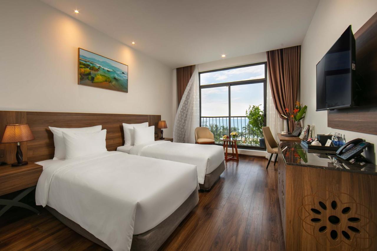 Nesta Hotel Đà Nẵng Kültér fotó