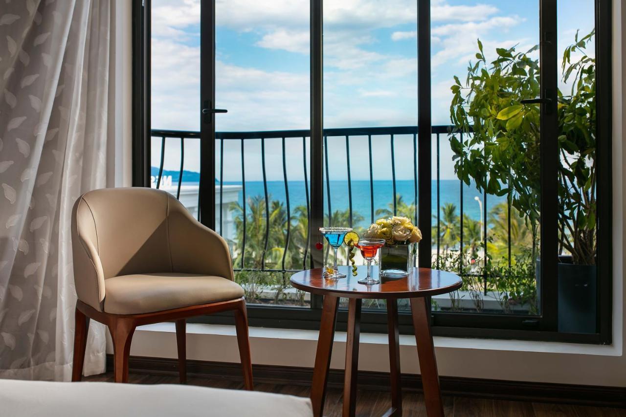 Nesta Hotel Đà Nẵng Kültér fotó