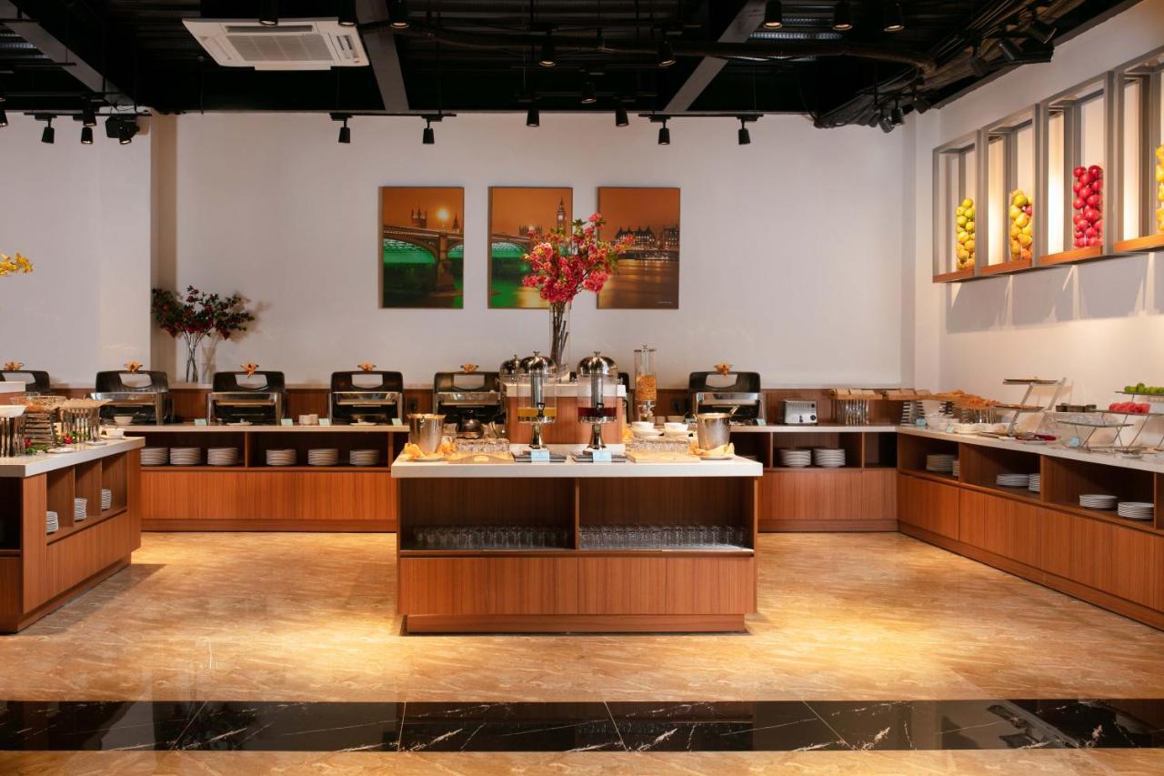 Nesta Hotel Đà Nẵng Kültér fotó