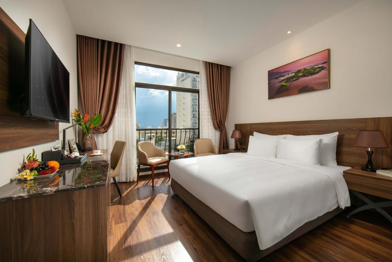 Nesta Hotel Đà Nẵng Kültér fotó