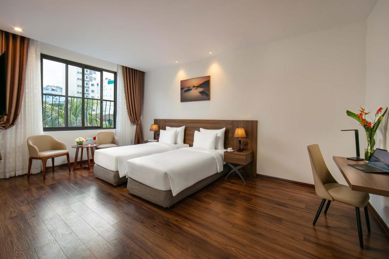 Nesta Hotel Đà Nẵng Kültér fotó