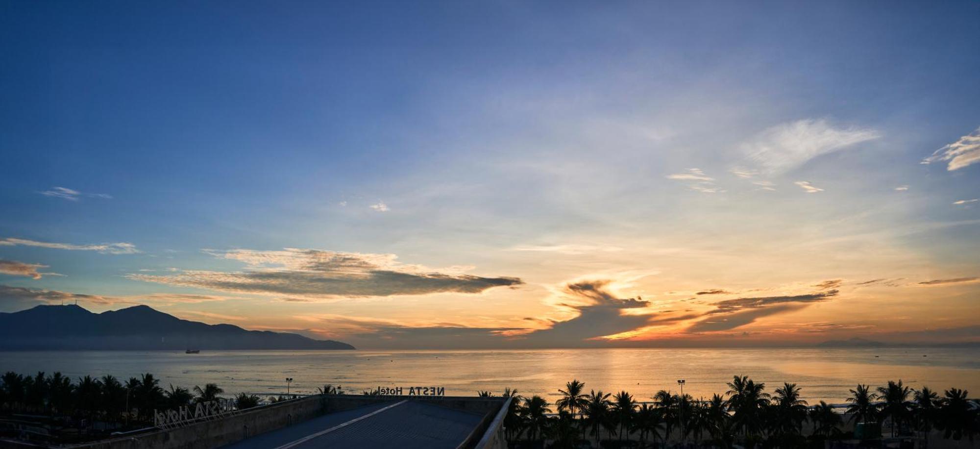 Nesta Hotel Đà Nẵng Kültér fotó